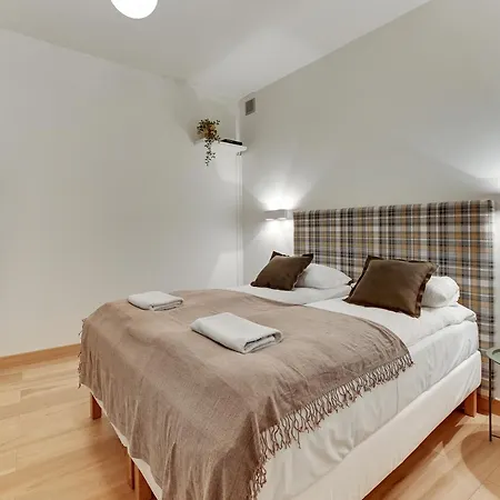 Pure - Location - By Grand Apartment *